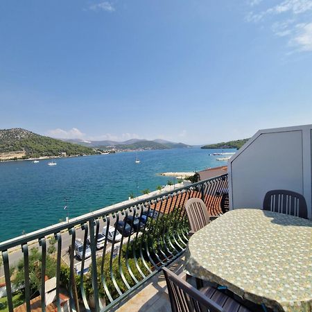 Apartmani "Ivan" Marina Bagian luar foto