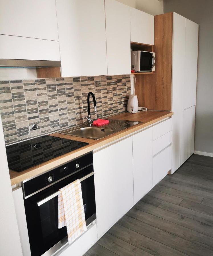 Apartmani "Ivan" Marina Bagian luar foto