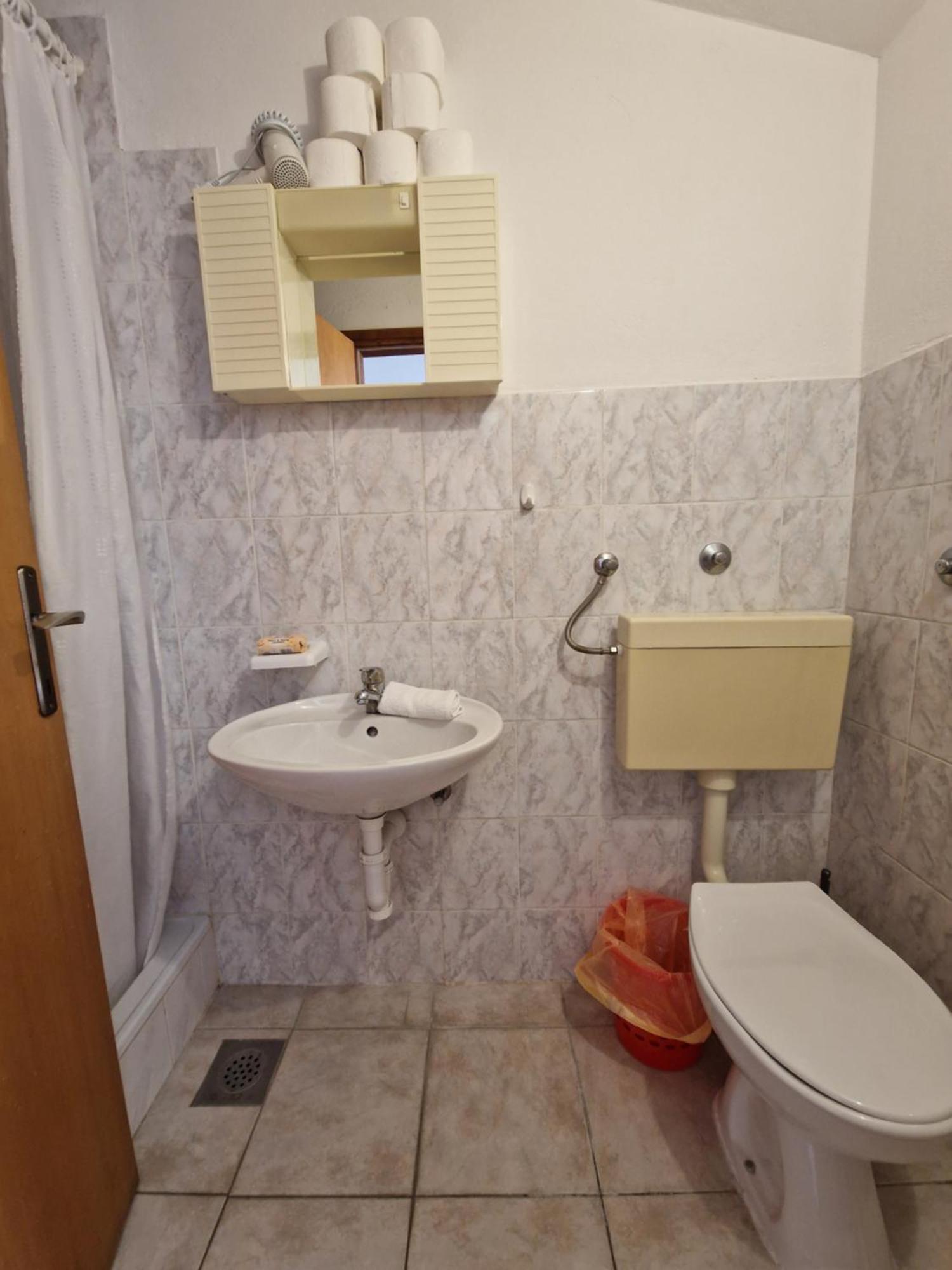 Apartmani "Ivan" Marina Bagian luar foto