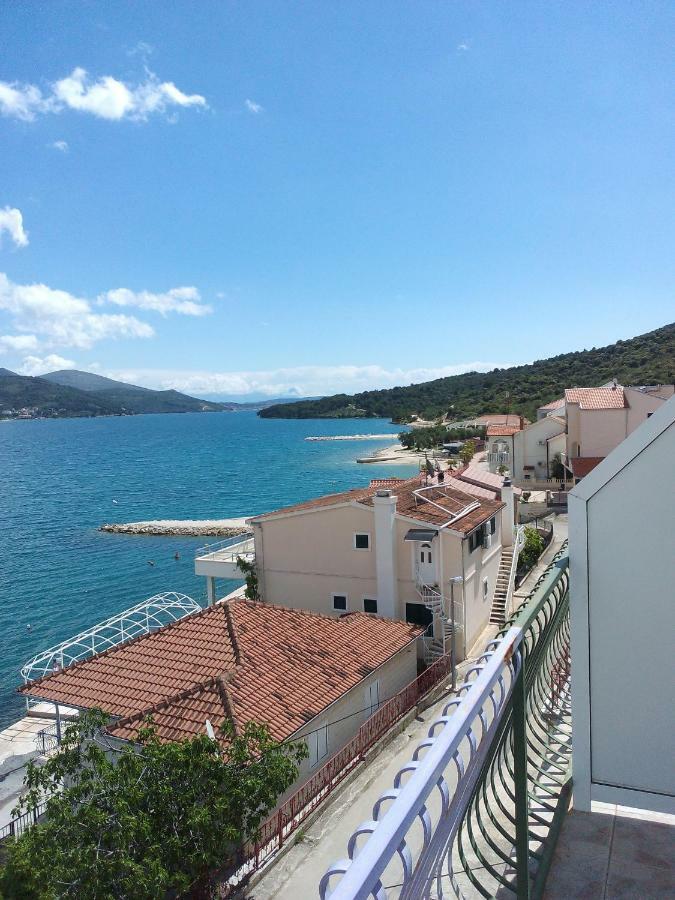Apartmani "Ivan" Marina Bagian luar foto