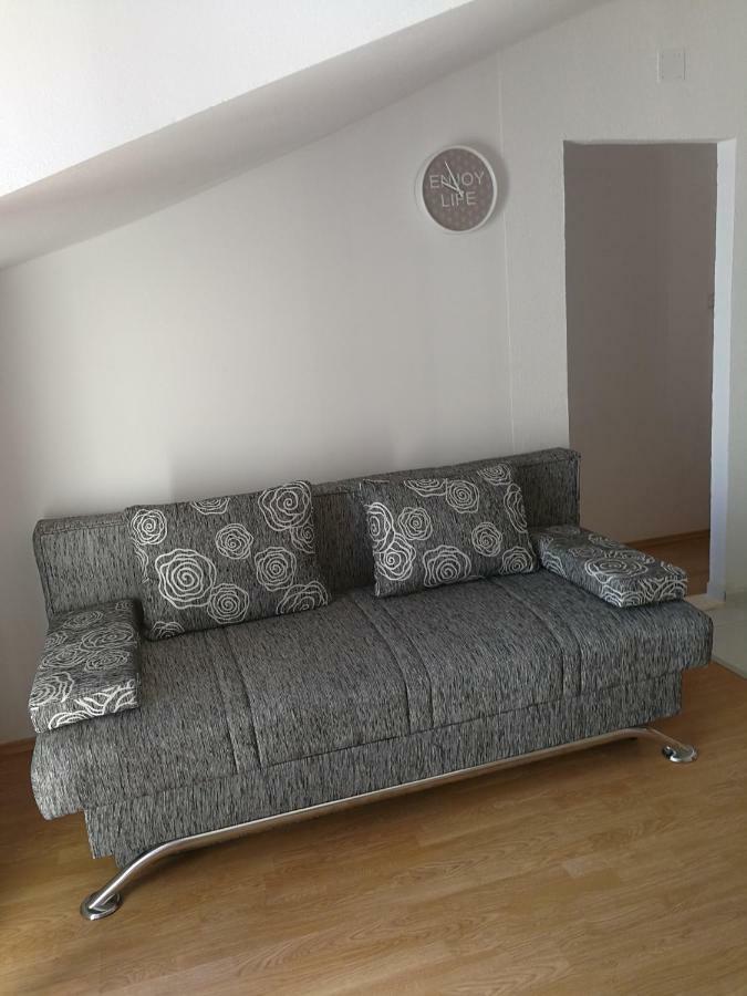 Apartmani "Ivan" Marina Bagian luar foto