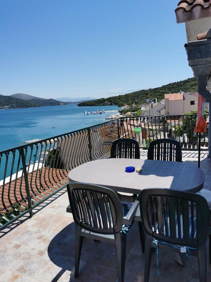 Apartmani "Ivan" Marina Bagian luar foto
