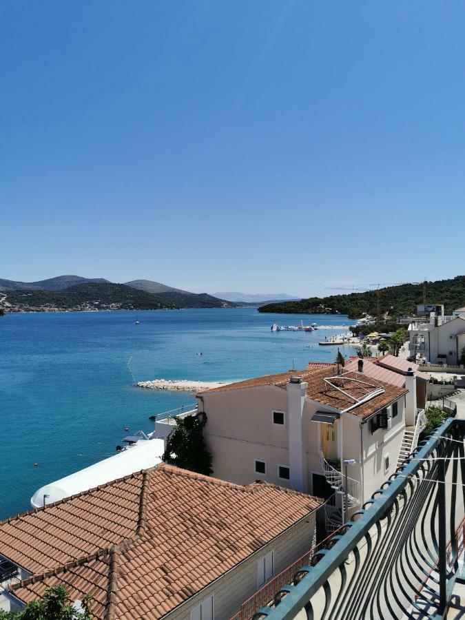 Apartmani "Ivan" Marina Bagian luar foto